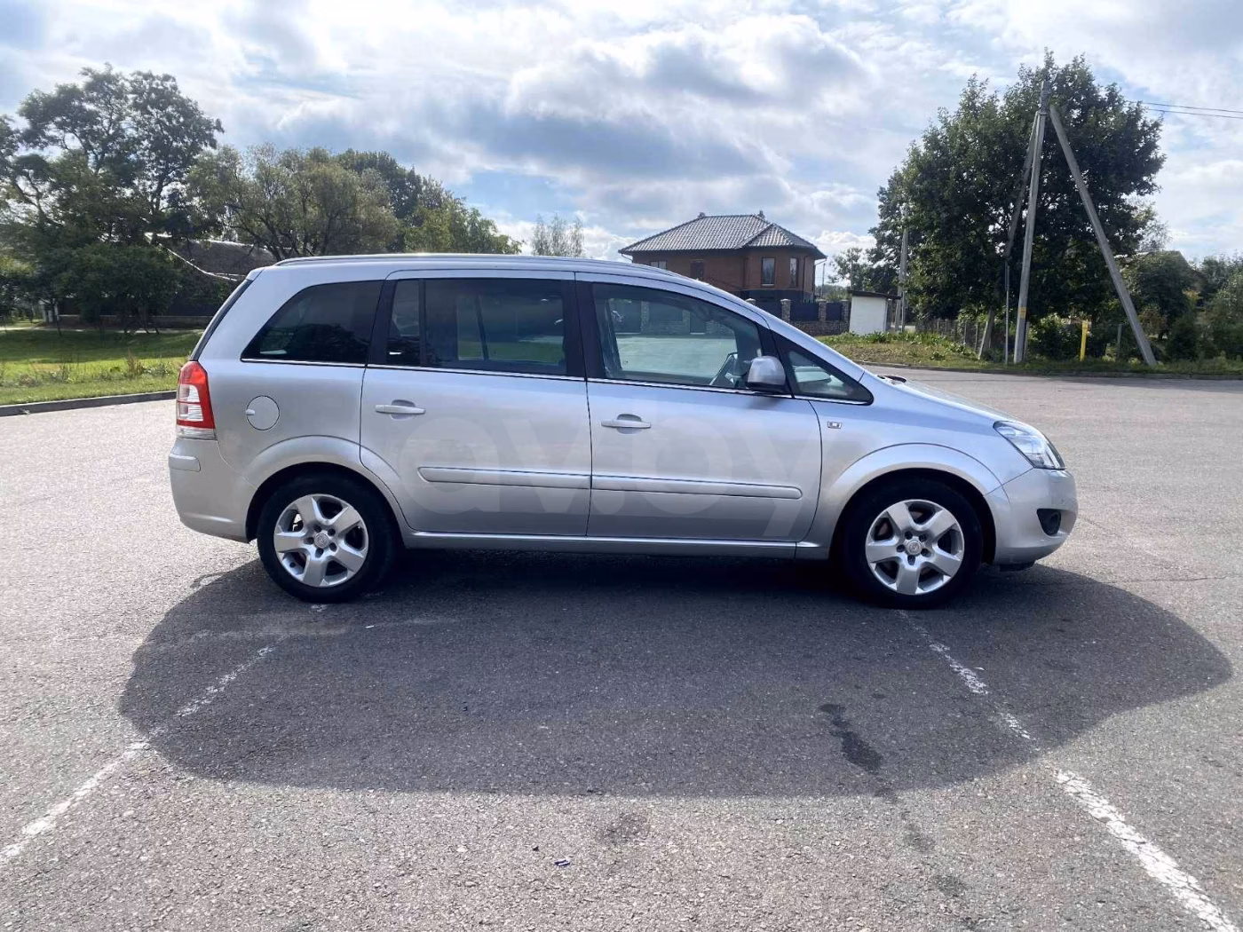 Opel Zafira фото 11