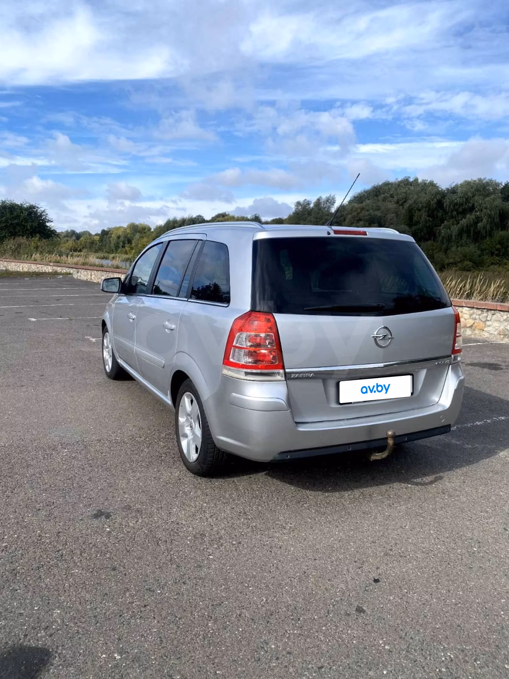 Opel Zafira фото 12