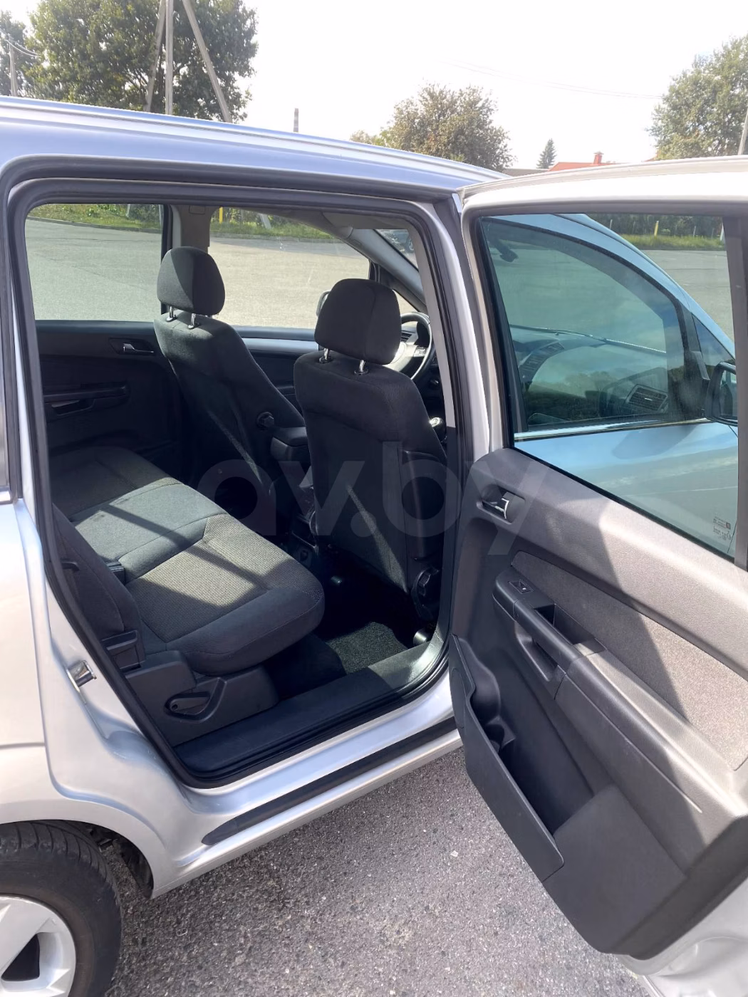Opel Zafira фото 13