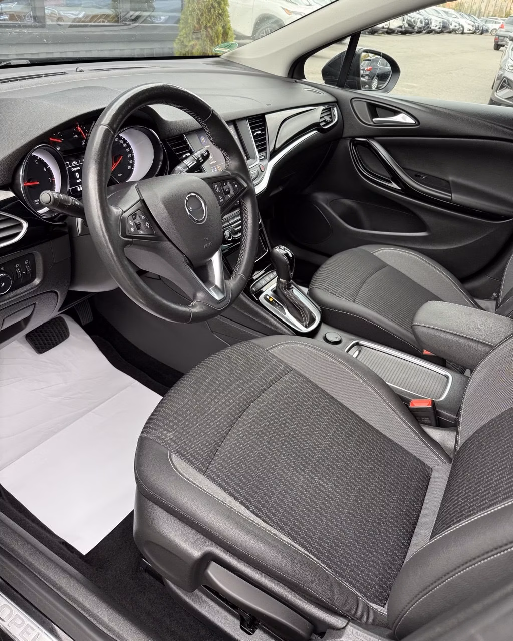 Opel Astra фото 11