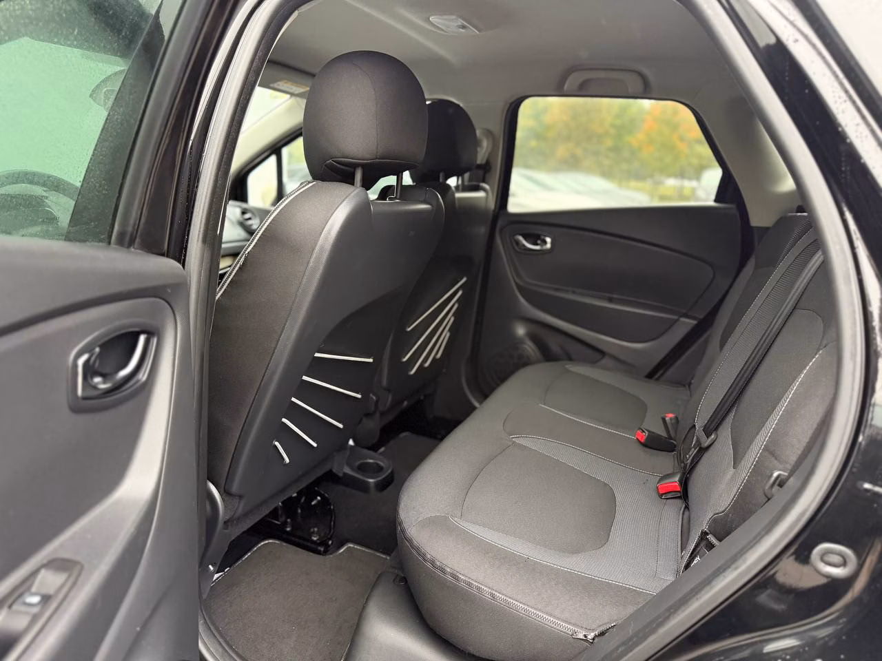 Renault Captur фото 16