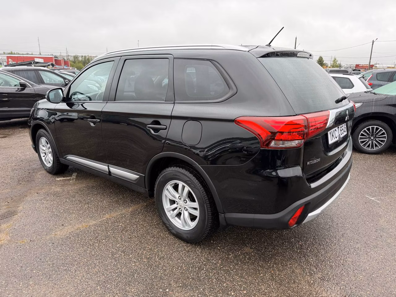 Mitsubishi Outlander фото 10
