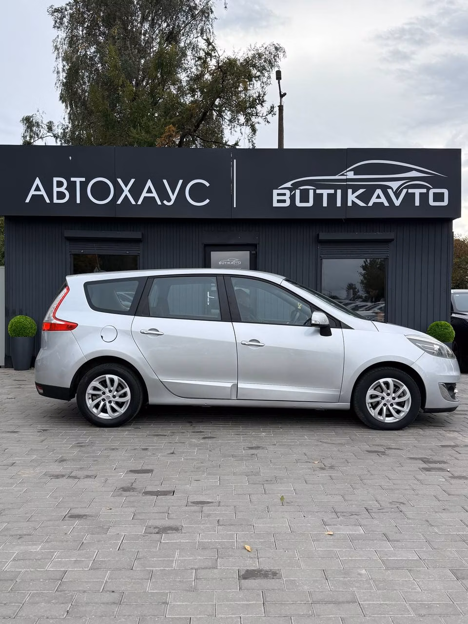 Renault Grand Scenic фото 8