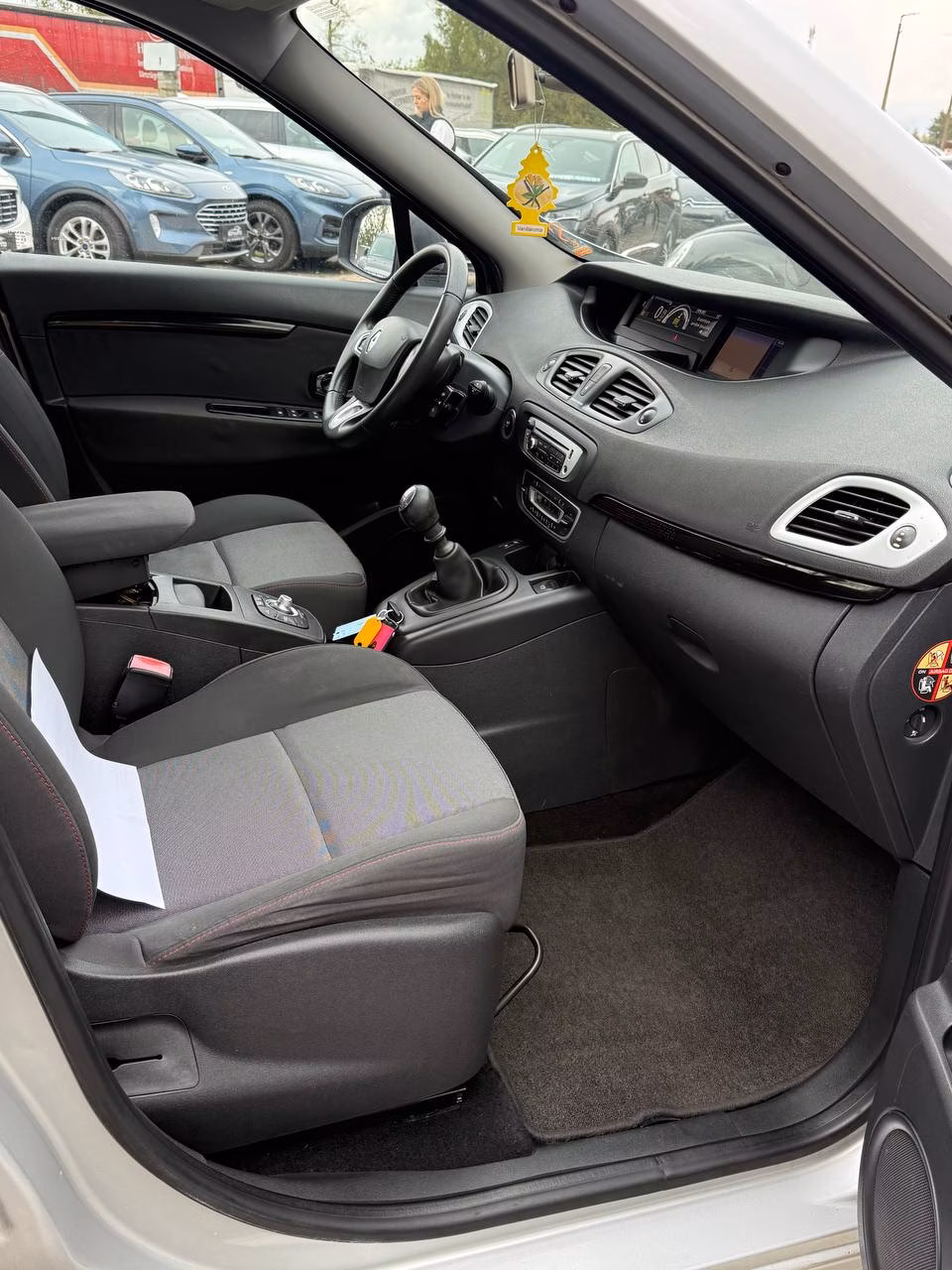 Renault Grand Scenic фото 11