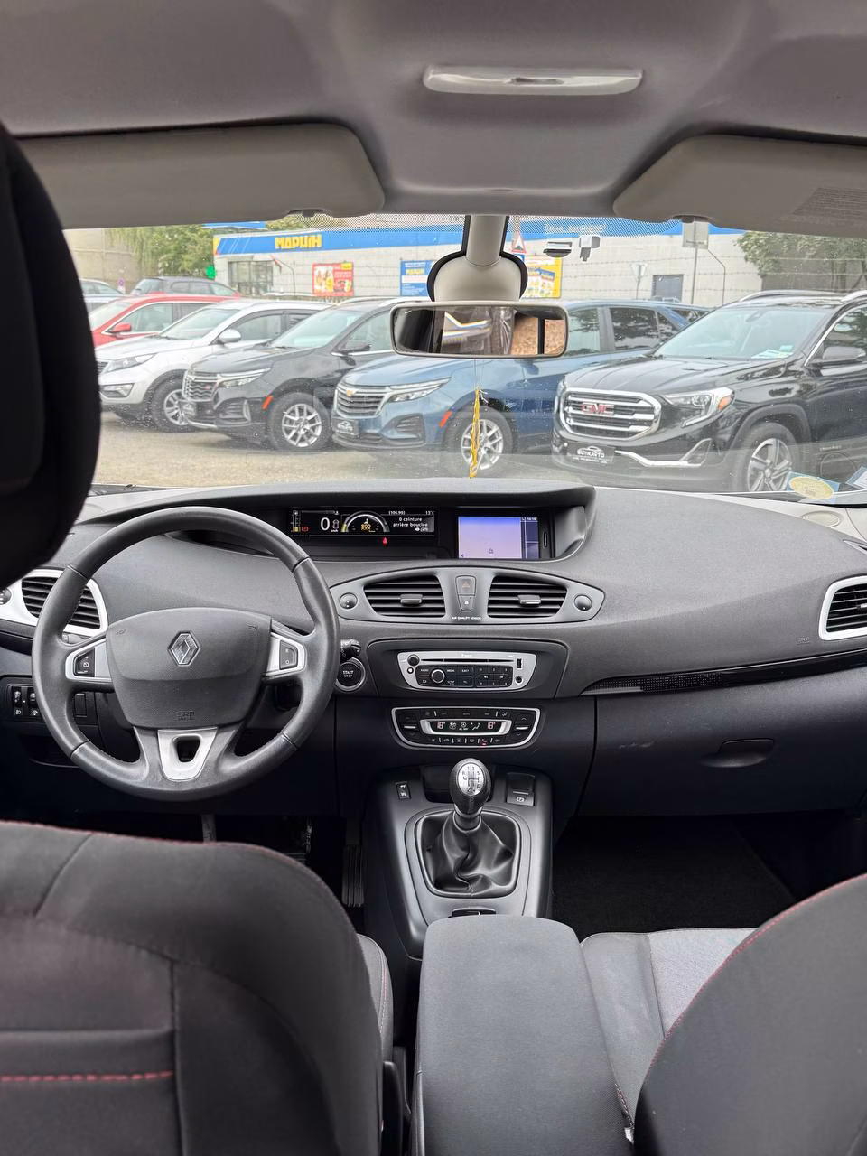 Renault Grand Scenic фото 13