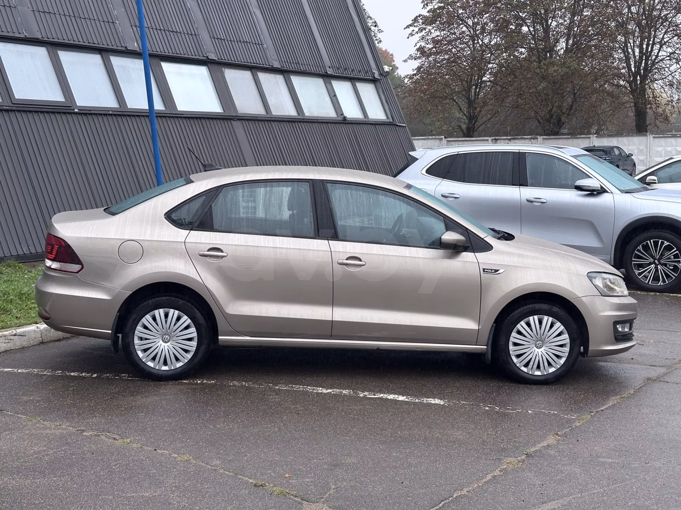 Volkswagen Polo Sedan фото 3