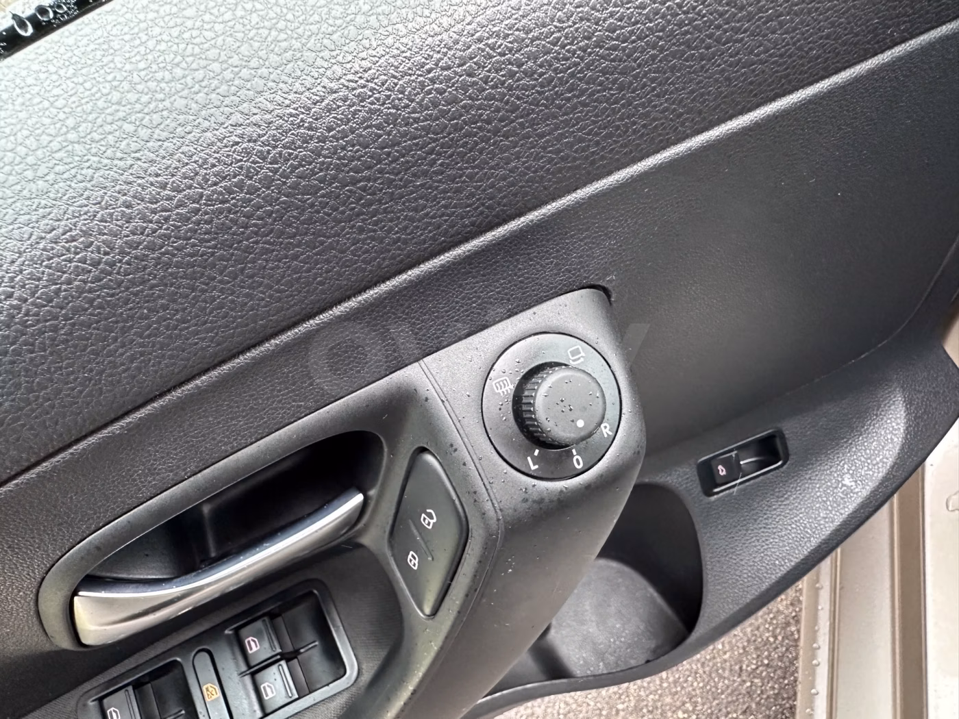 Volkswagen Polo Sedan фото 15