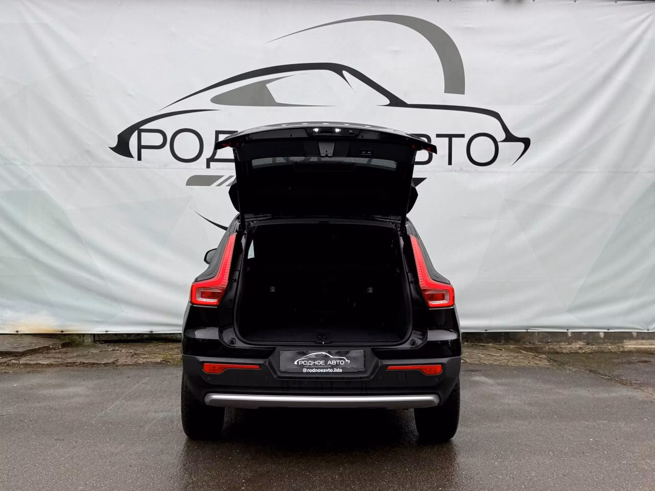 Volvo XC40 фото 7