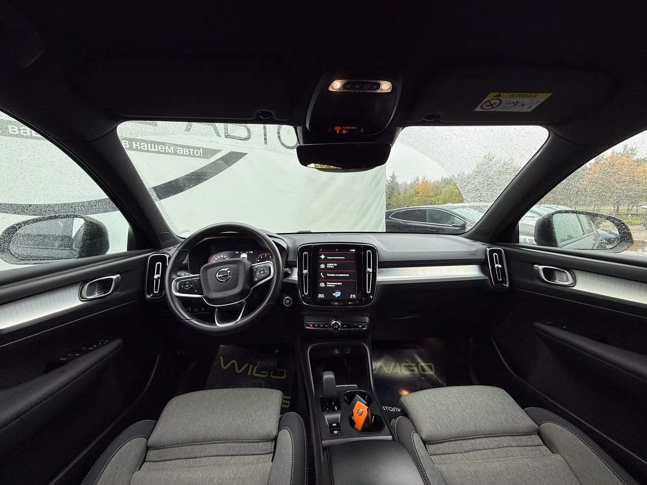 Volvo XC40 фото 10