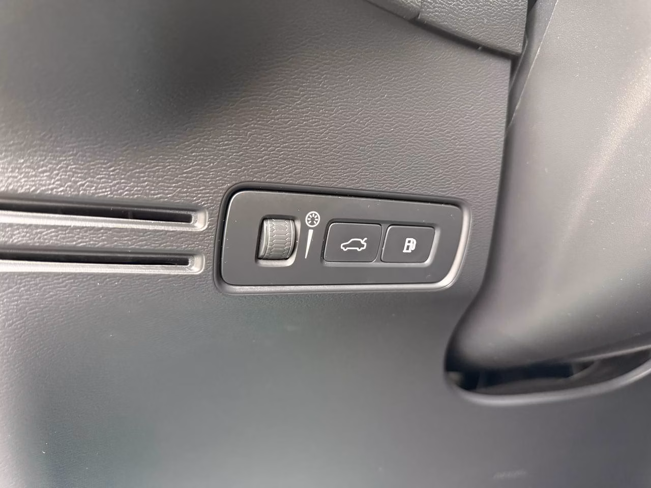 Volvo XC40 фото 15
