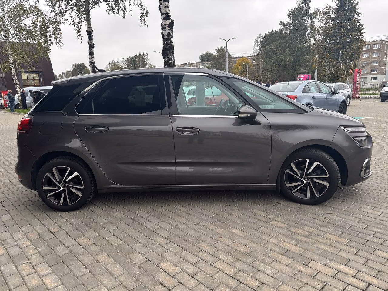 Citroen C4 Spacetourer фото 4