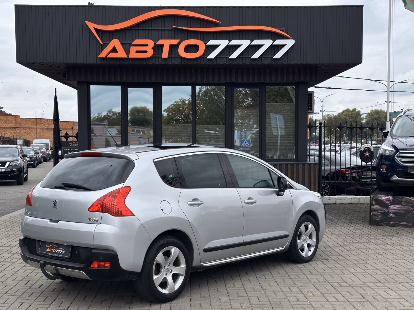 Peugeot 3008 фото 2