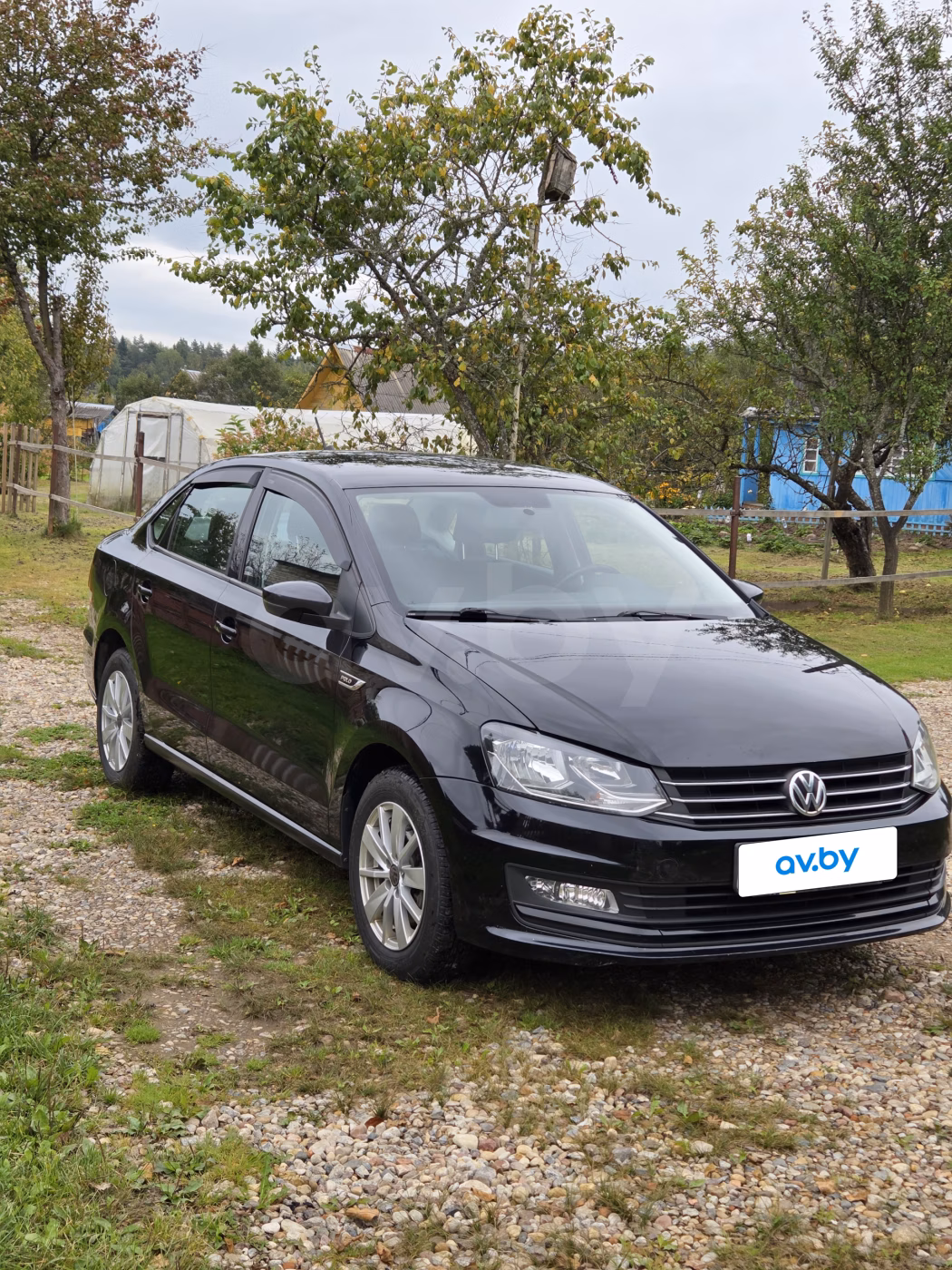 Volkswagen Polo Sedan фото 3
