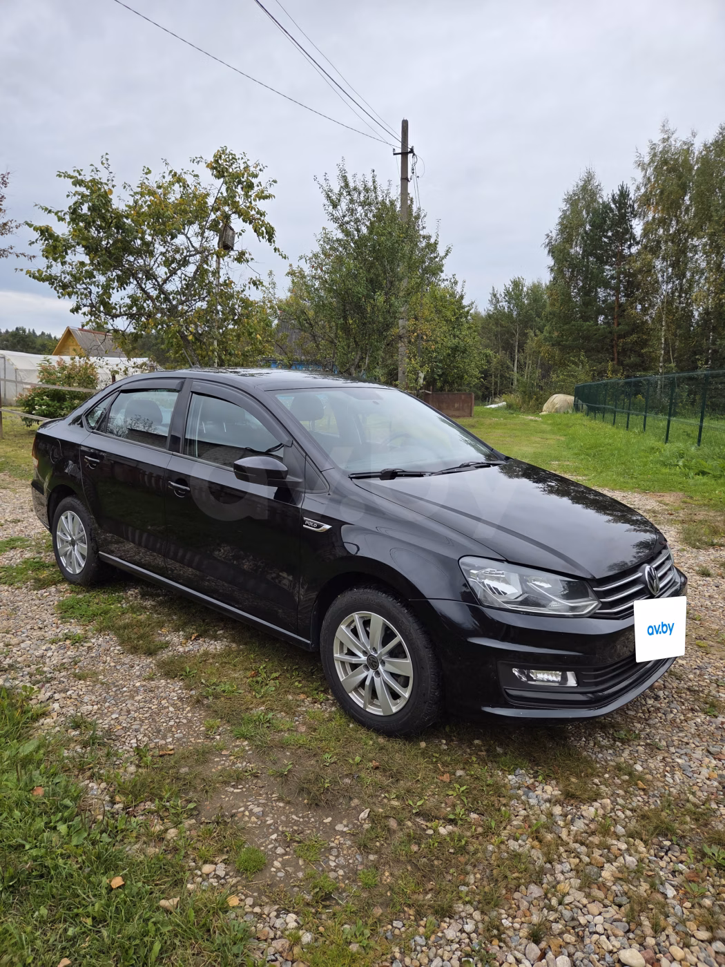 Volkswagen Polo Sedan фото 4