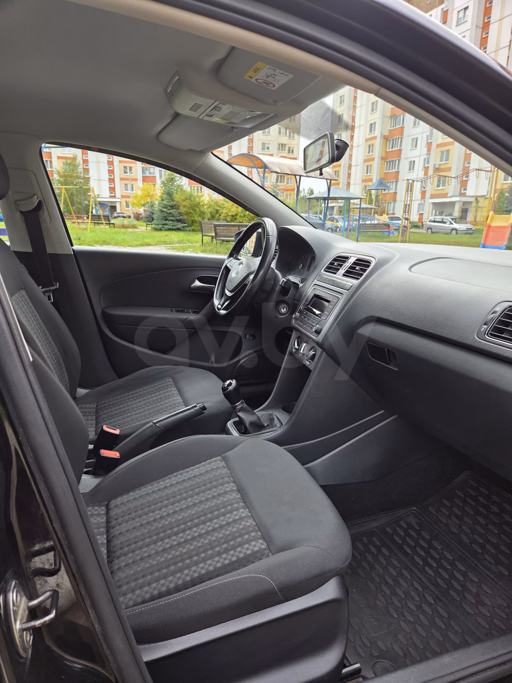 Volkswagen Polo Sedan фото 6