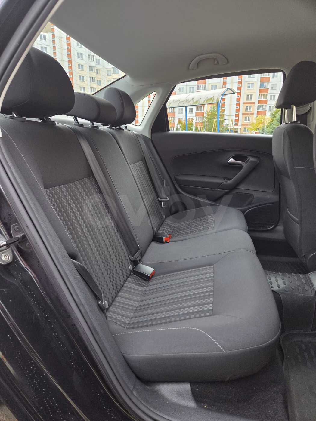Volkswagen Polo Sedan фото 8