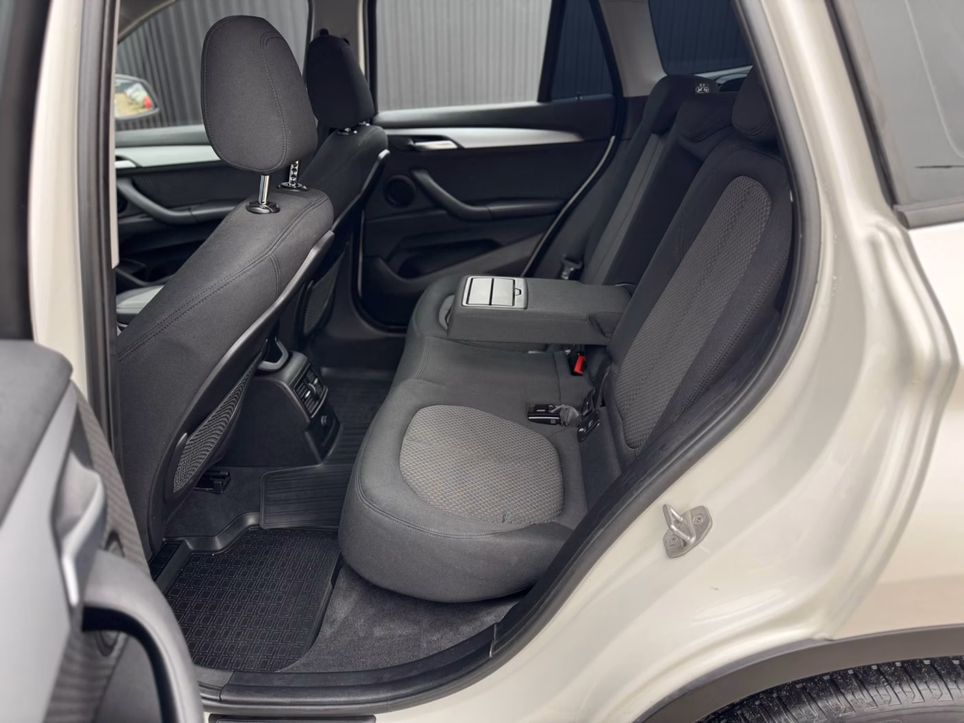 BMW X1 фото 9