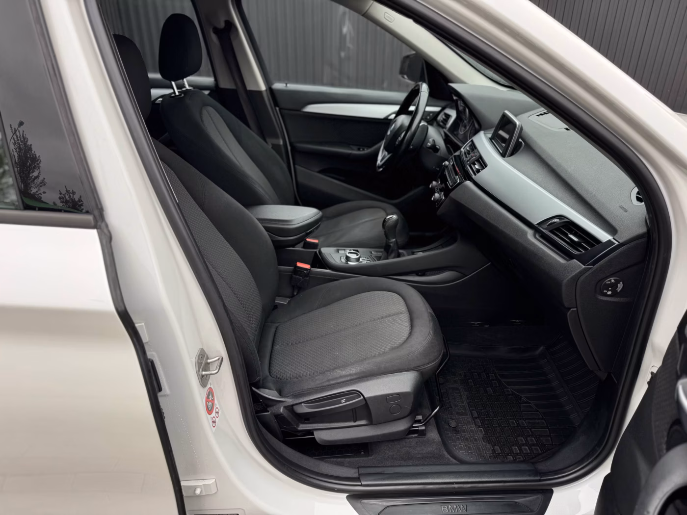 BMW X1 фото 11