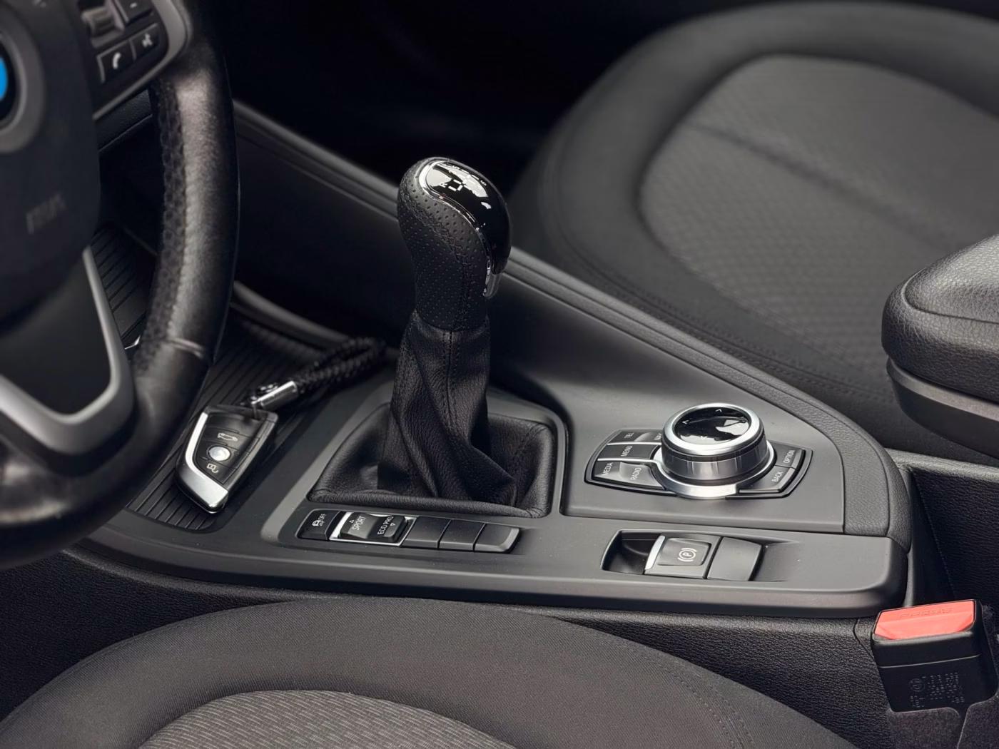 BMW X1 фото 19