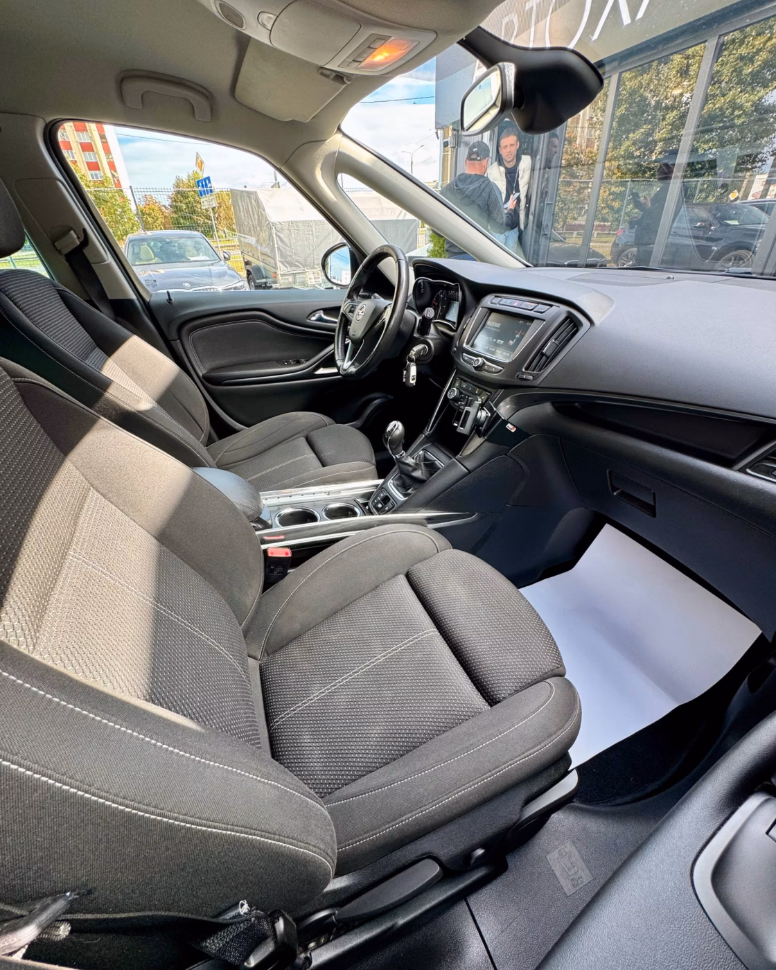 Opel Zafira фото 14