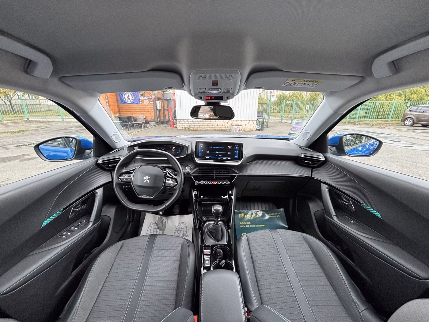 Peugeot 2008 фото 10