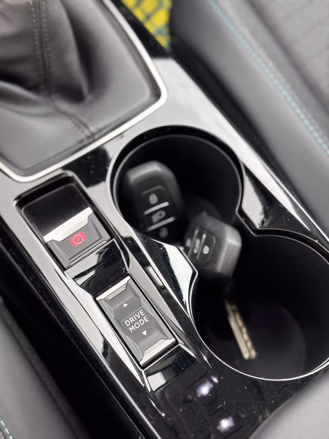 Peugeot 2008 фото 16