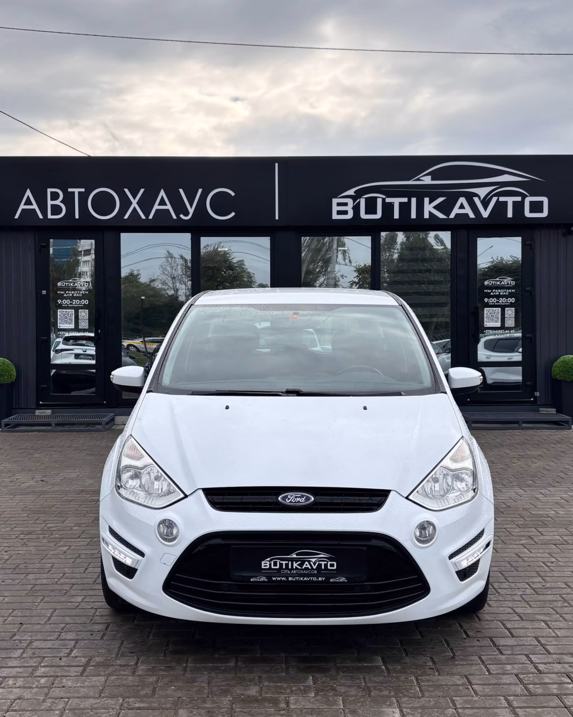 Ford S-MAX фото 2
