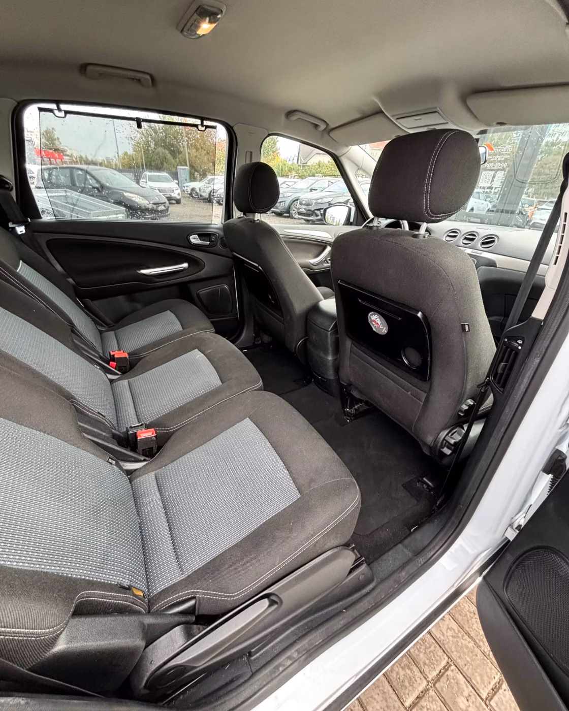 Ford S-MAX фото 11