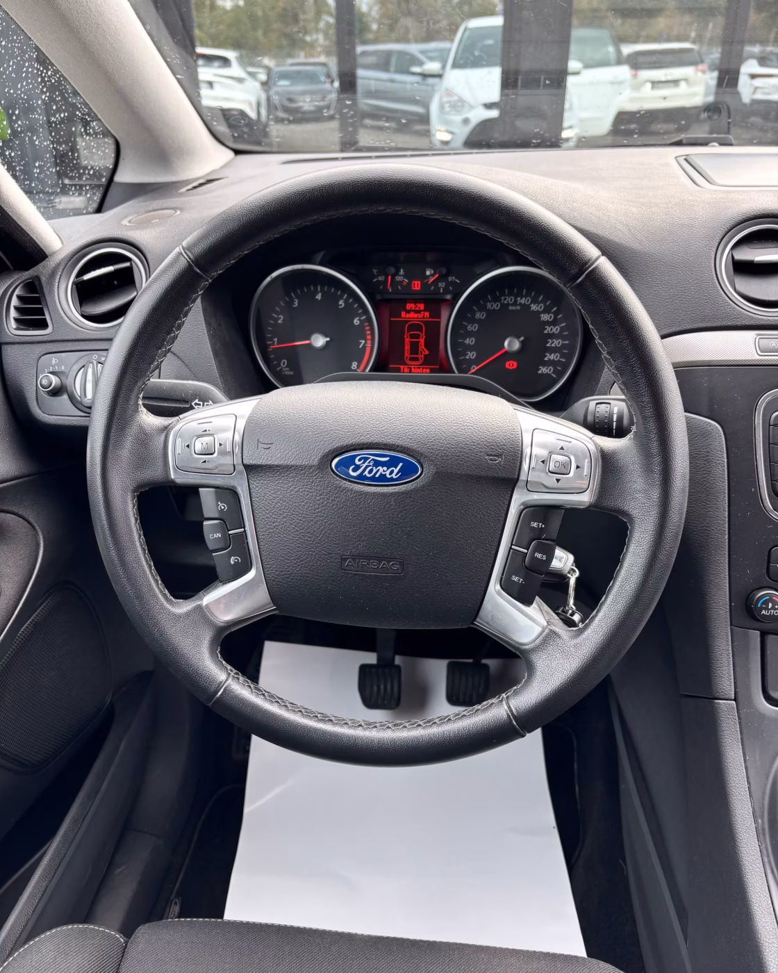 Ford S-MAX фото 18