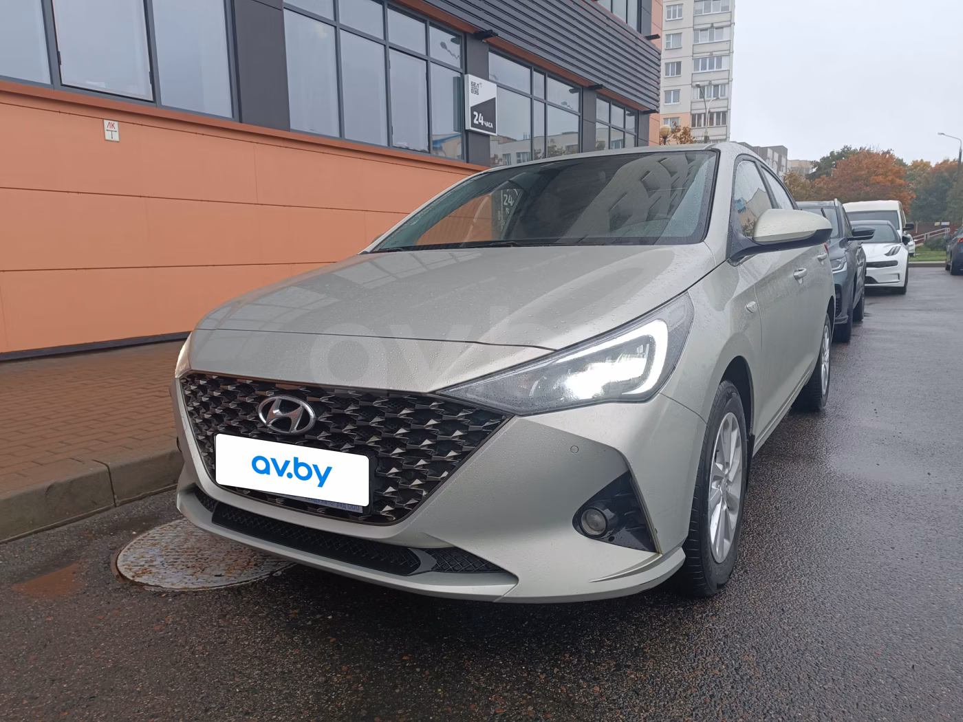 Hyundai Accent фото 2