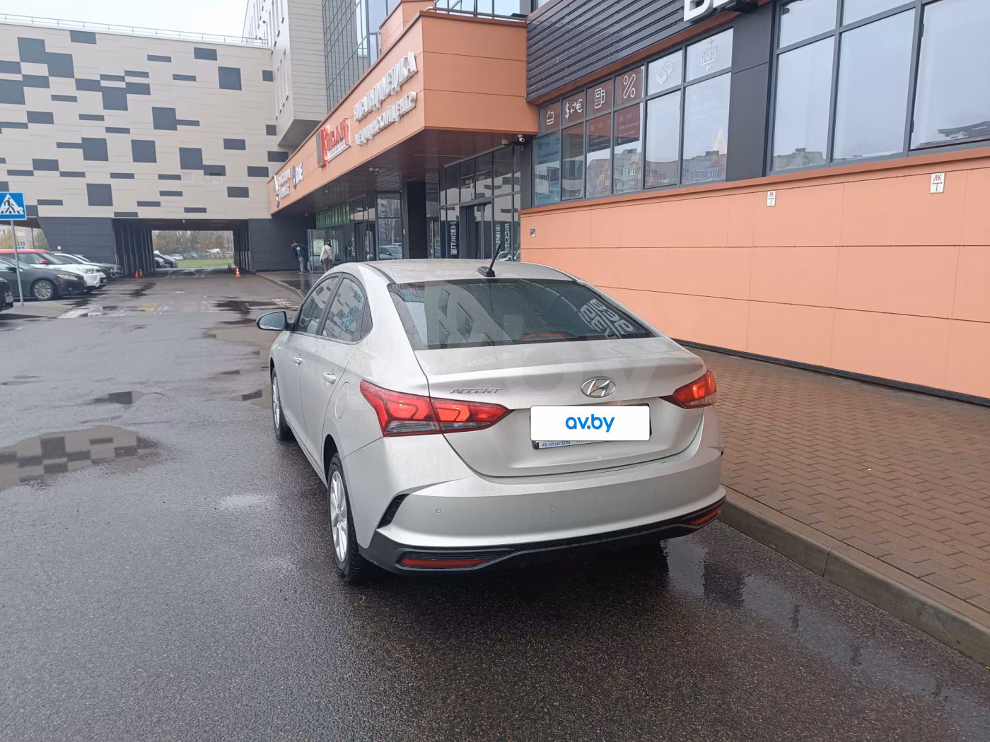 Hyundai Accent фото 4