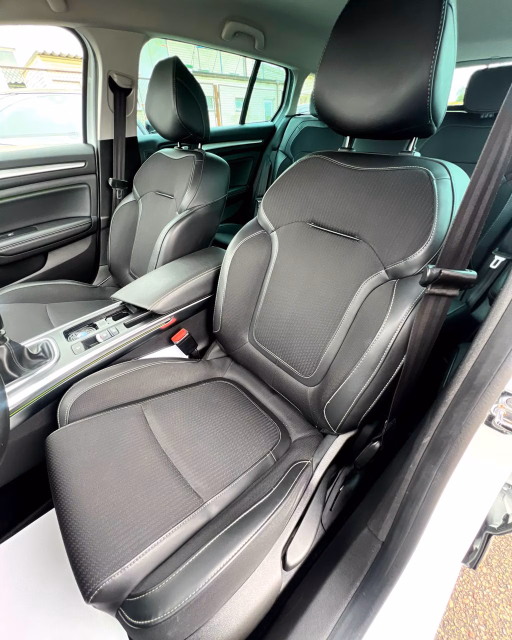 Renault Megane фото 11