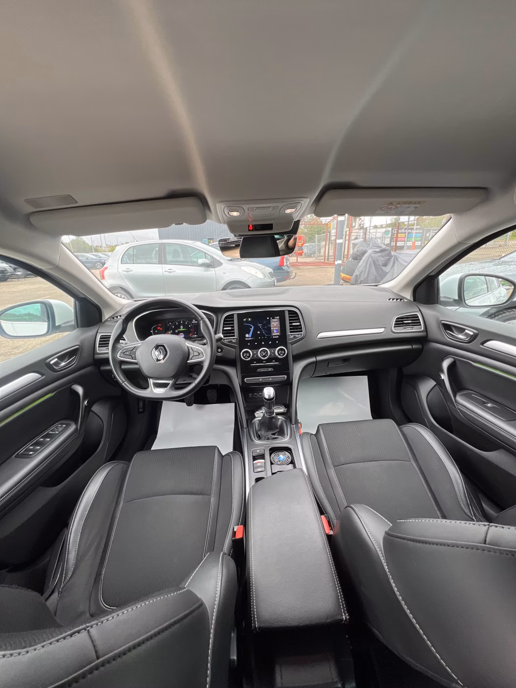 Renault Megane фото 14