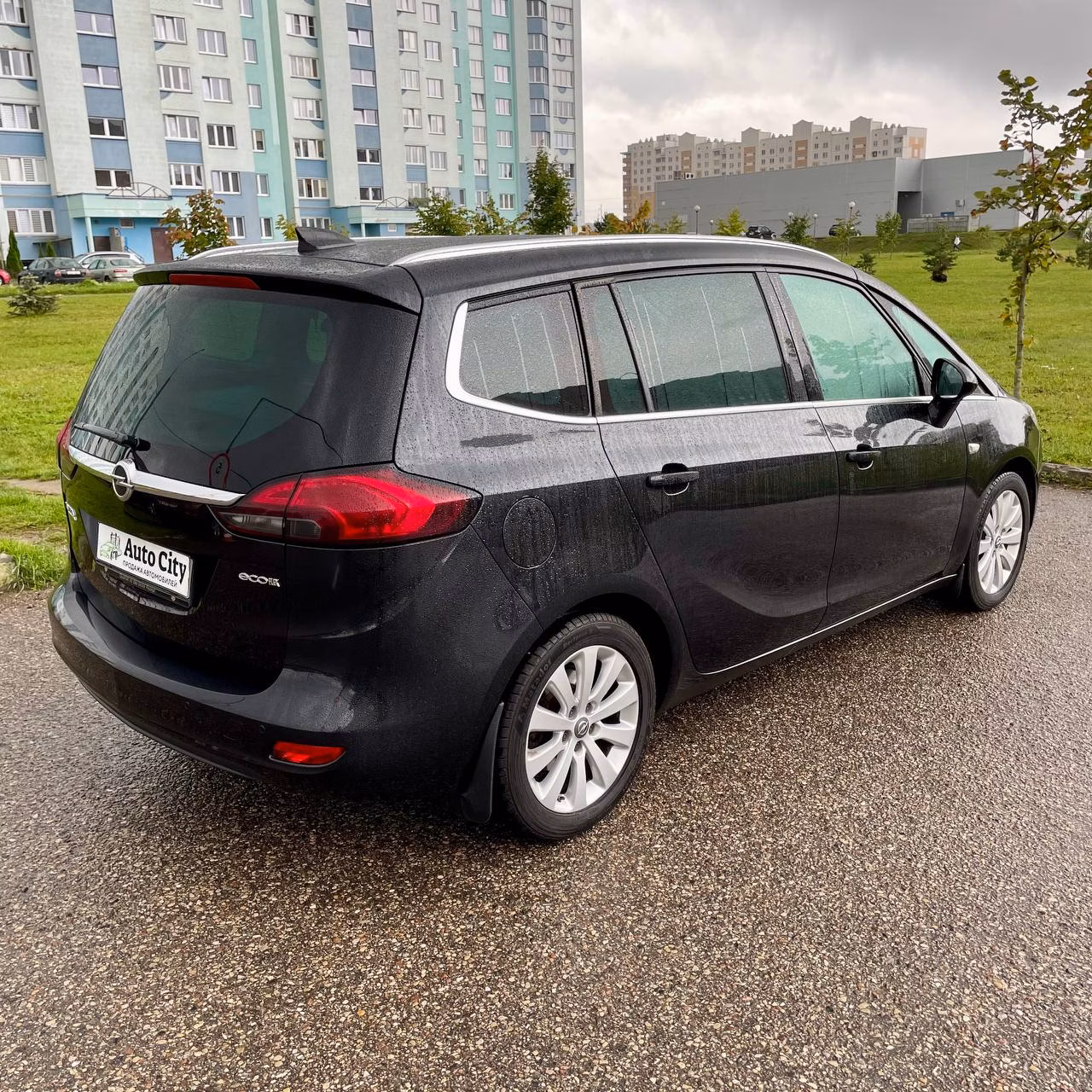 Opel Zafira фото 4