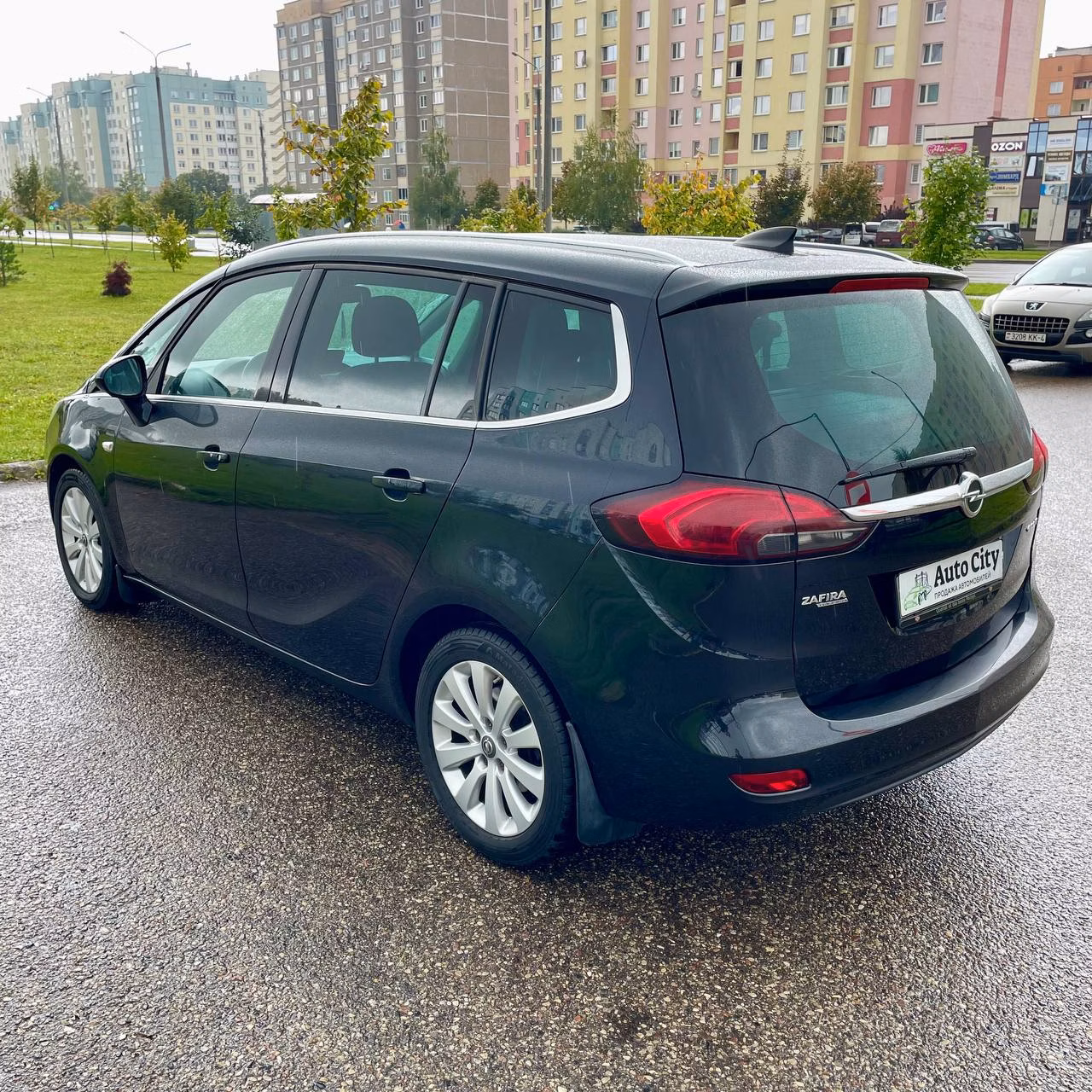 Opel Zafira фото 6