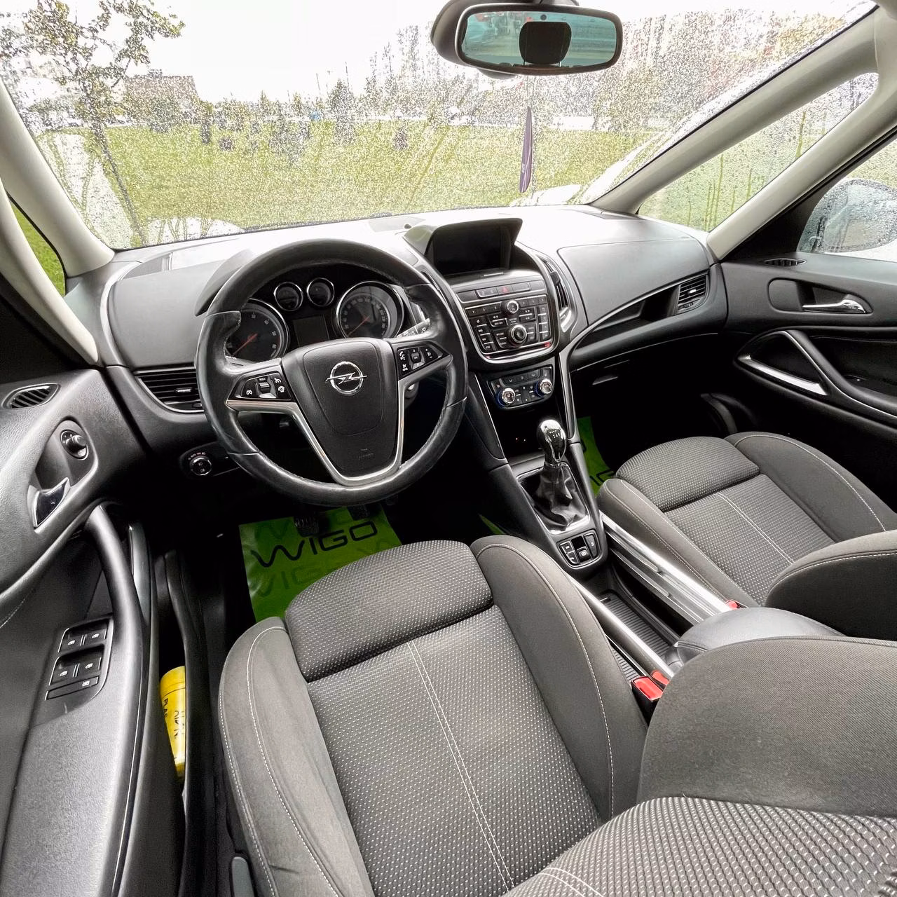 Opel Zafira фото 9