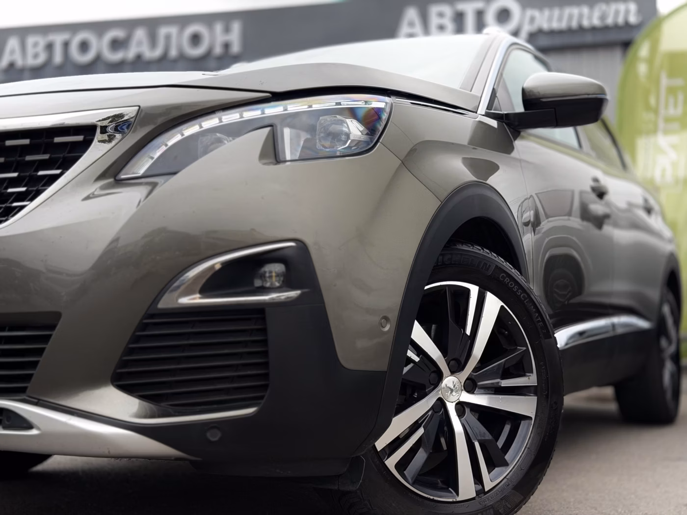 Peugeot 5008 фото 2