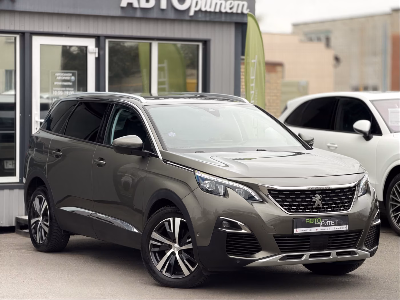 Peugeot 5008 фото 5