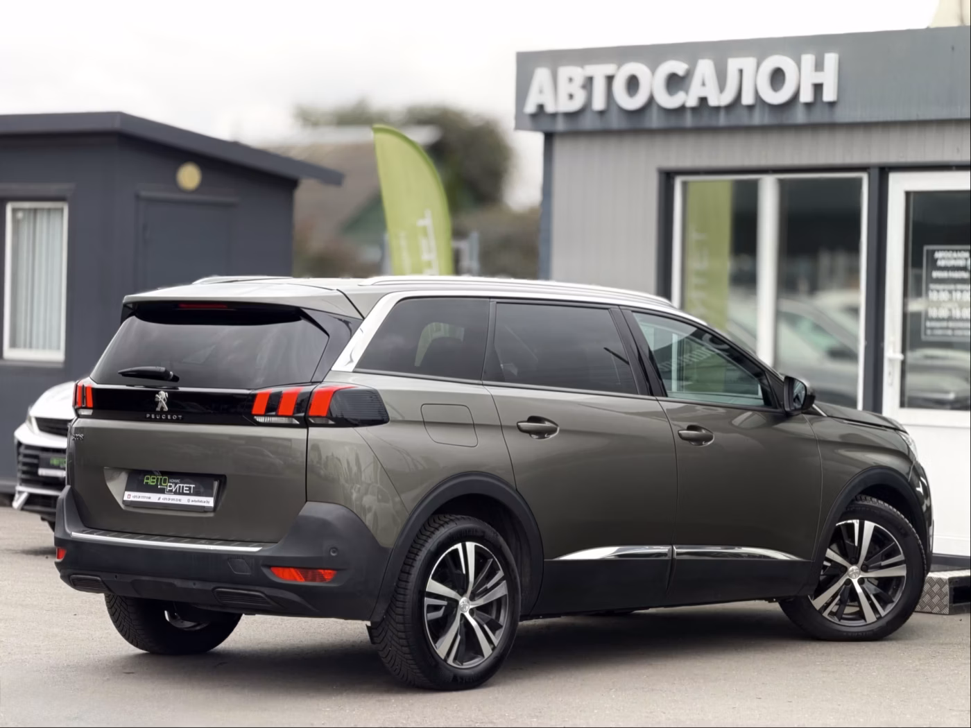 Peugeot 5008 фото 7