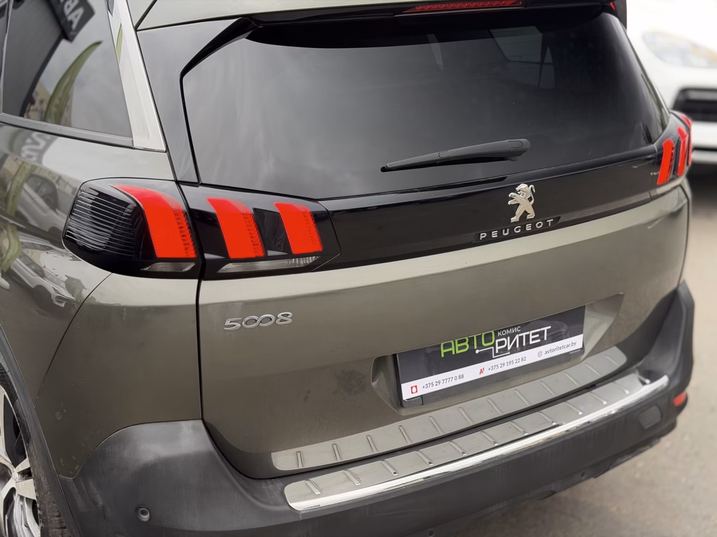 Peugeot 5008 фото 13