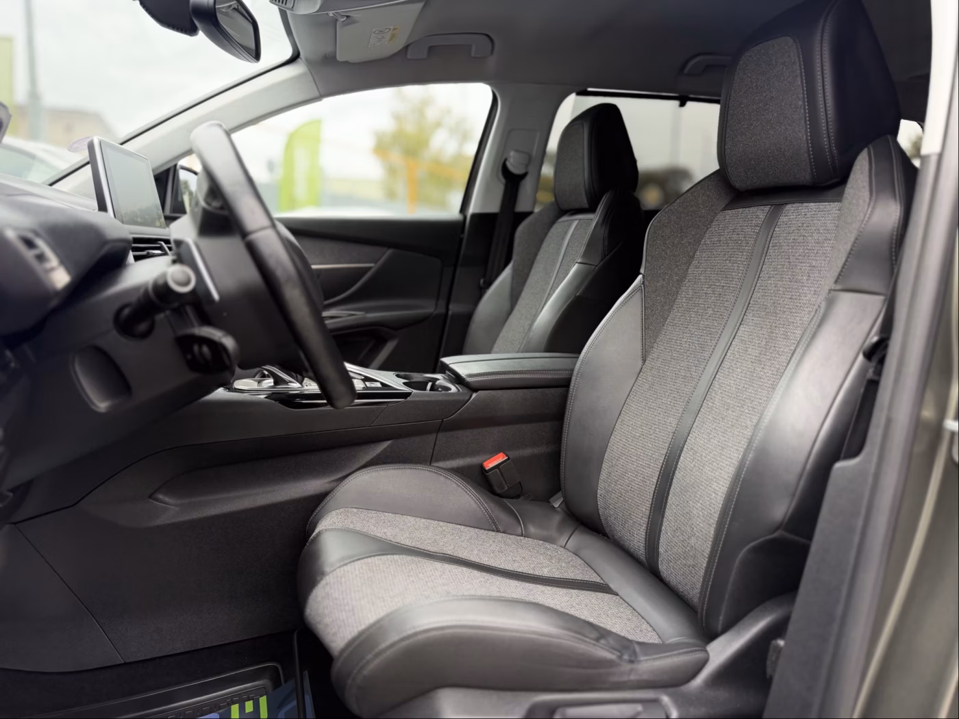Peugeot 5008 фото 16