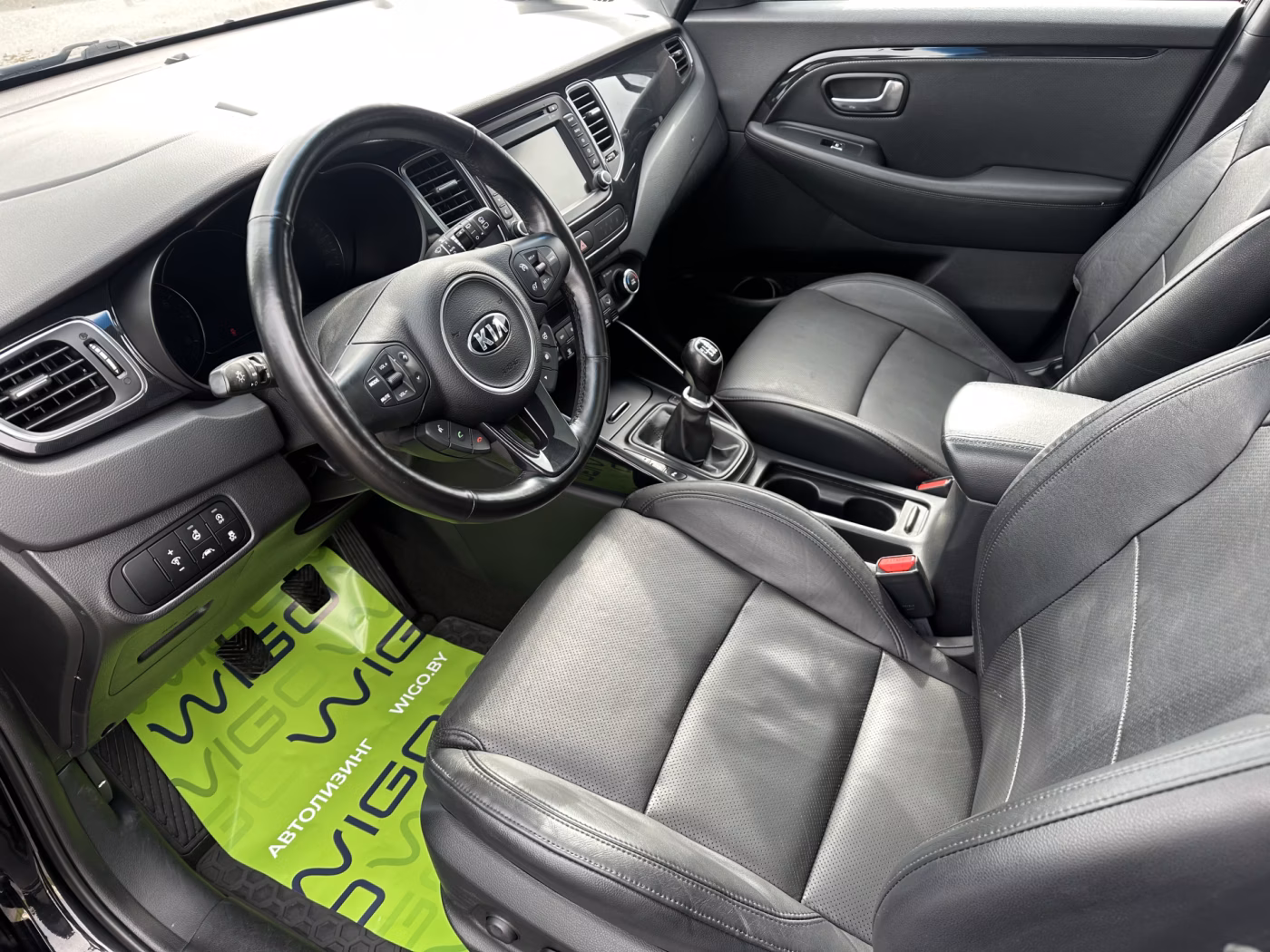 Kia Carens фото 8
