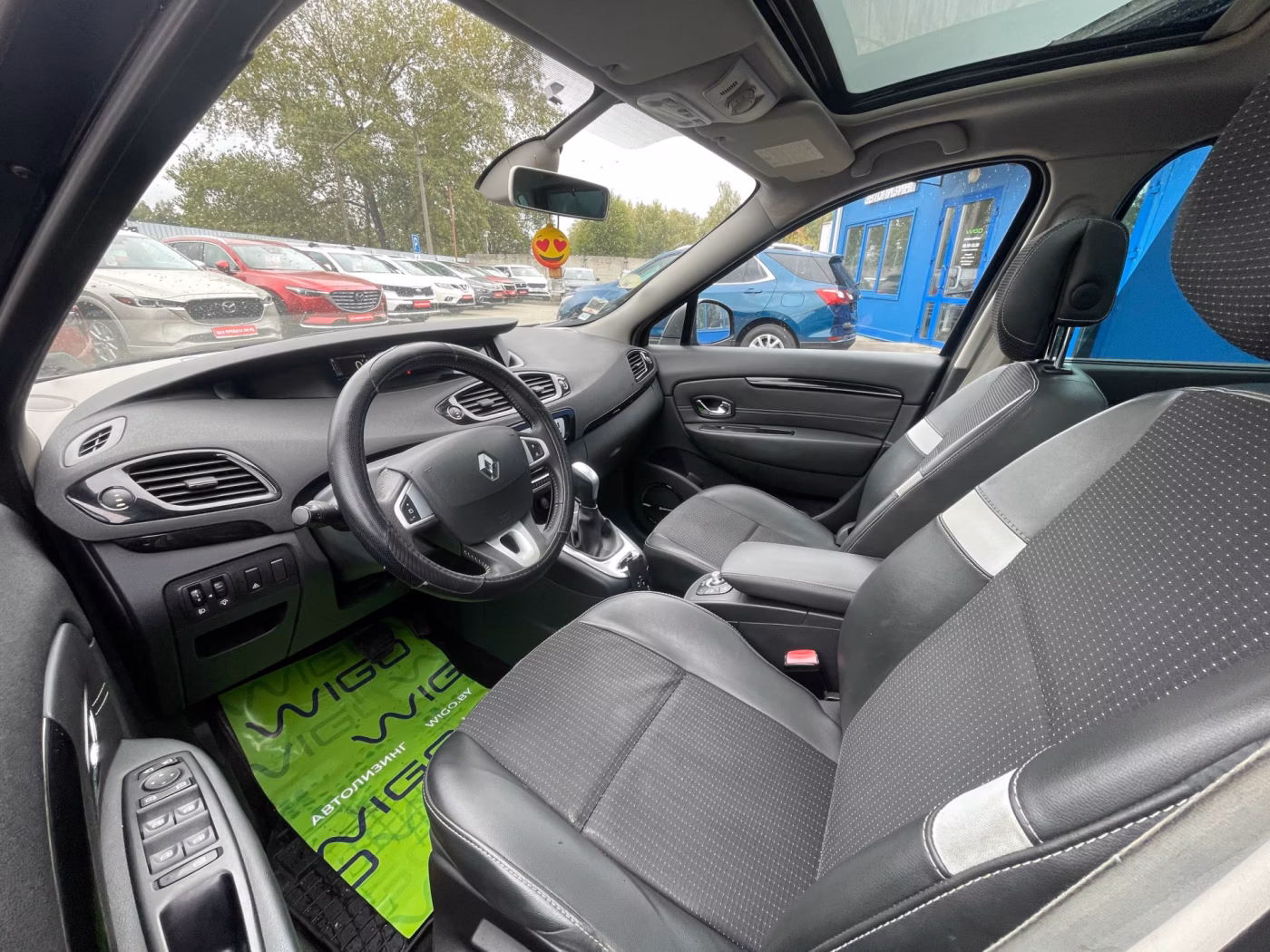 Renault Scenic фото 10