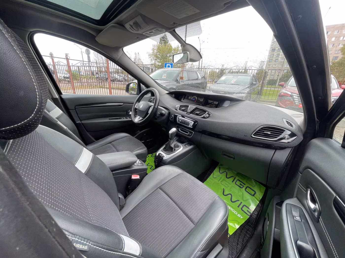 Renault Scenic фото 17