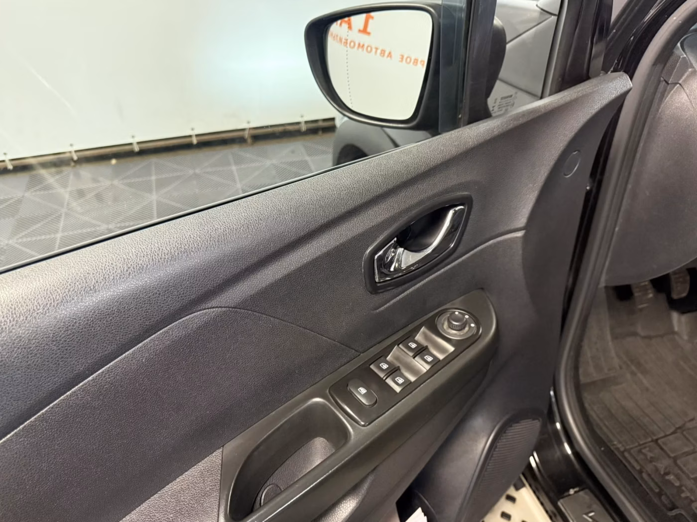 Renault Kaptur фото 15