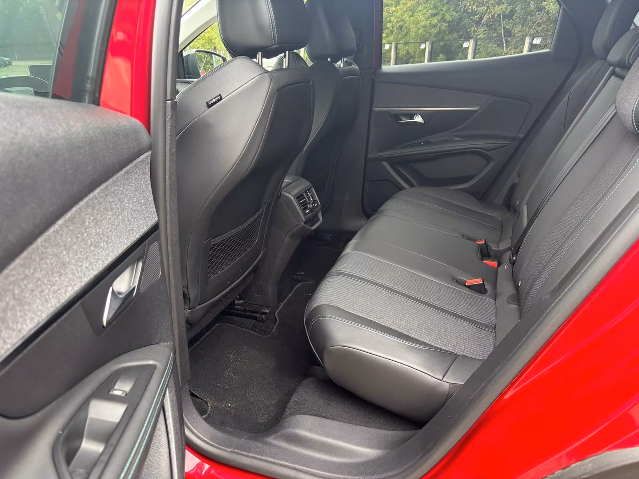 Peugeot 3008 фото 16