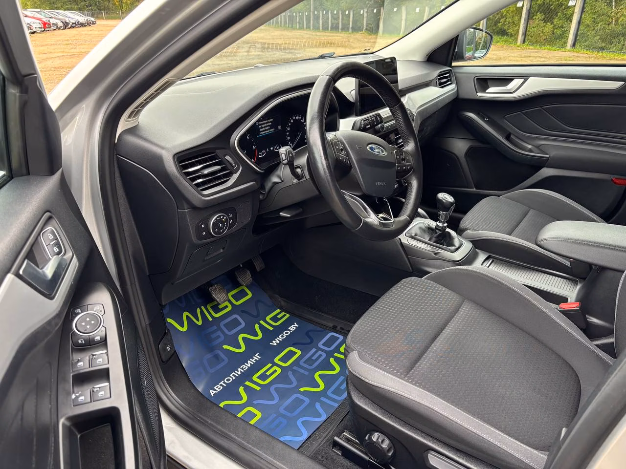 Ford Focus фото 10