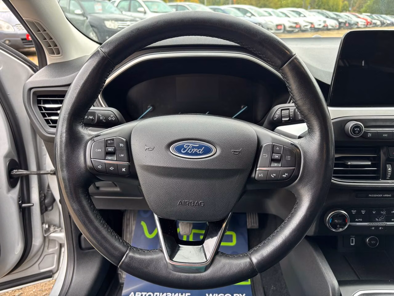 Ford Focus фото 12