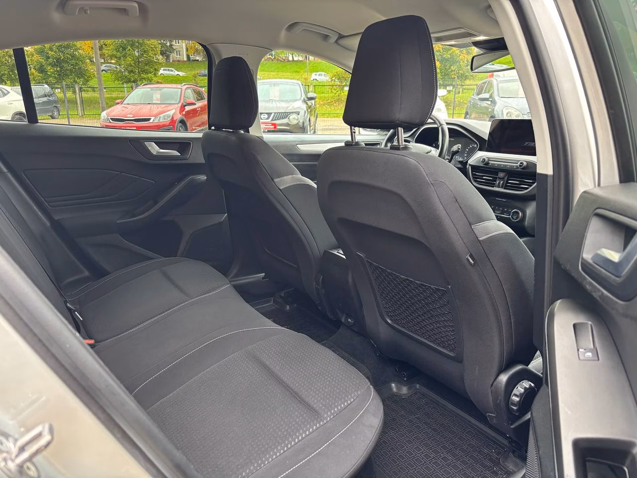 Ford Focus фото 16