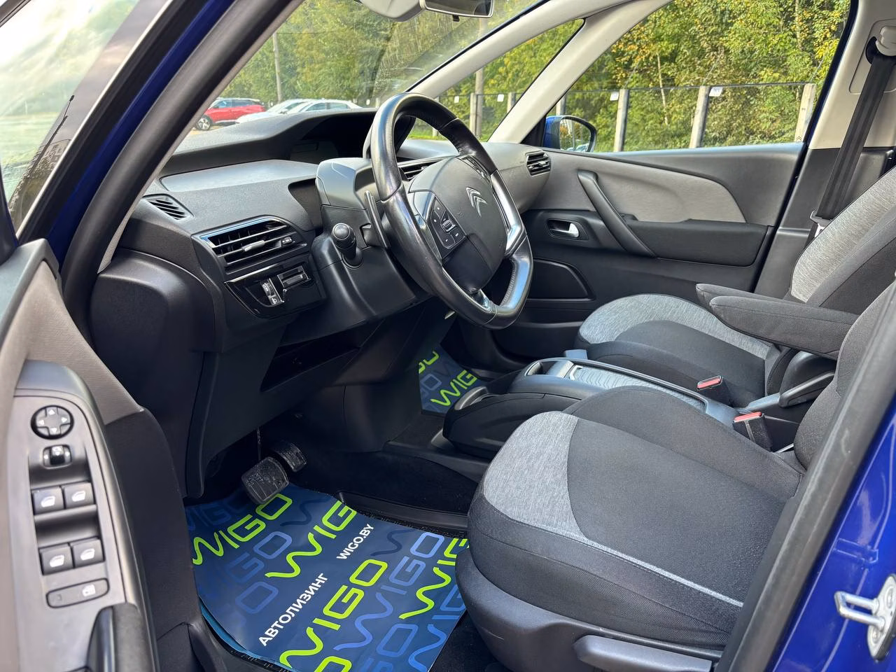 Citroen C4 Grand Spacetourer фото 9